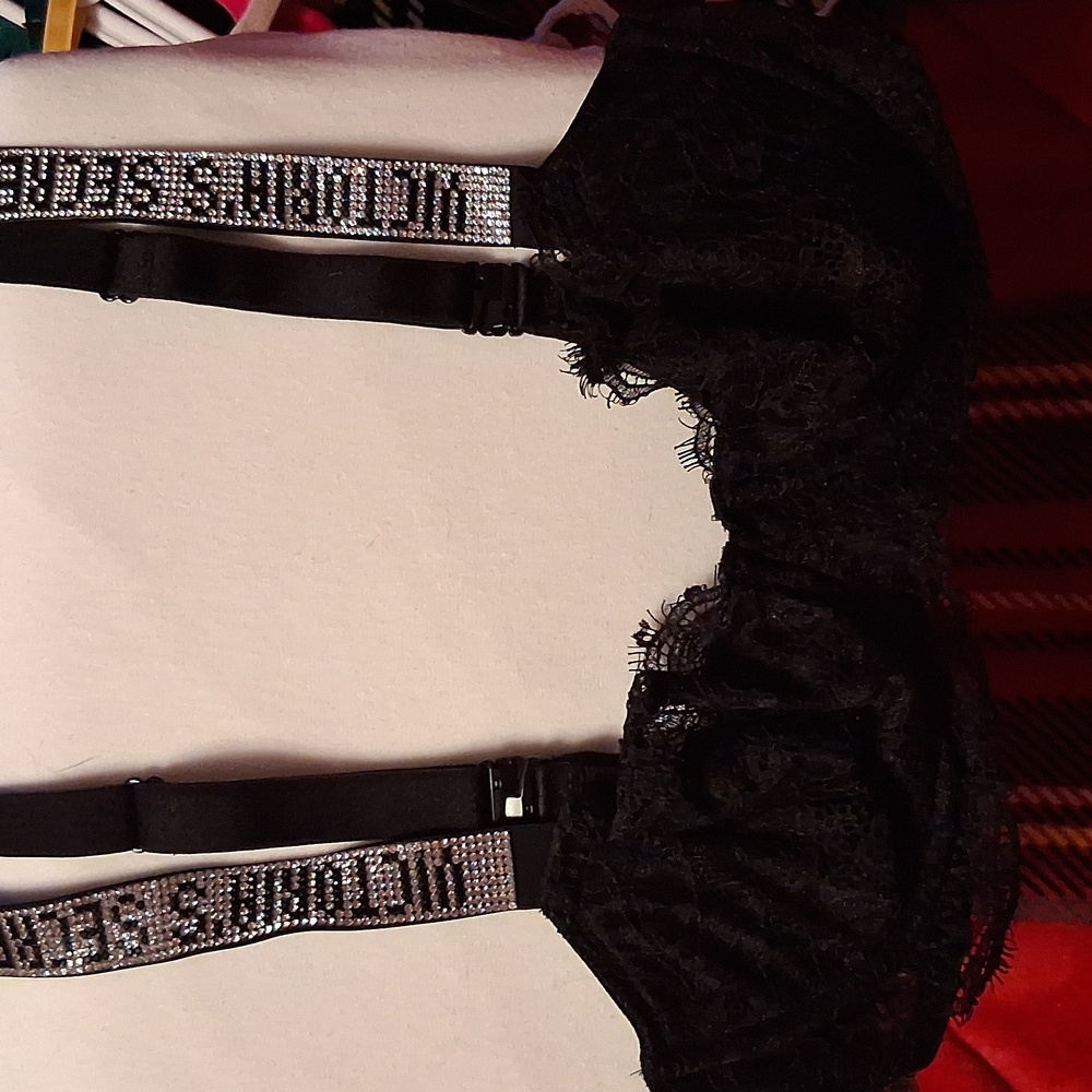 VS 32C  Logo Bling Shine Strap Wicked Black Unlined Bra Floral Lace Uplift Black - Picture 8 of 8